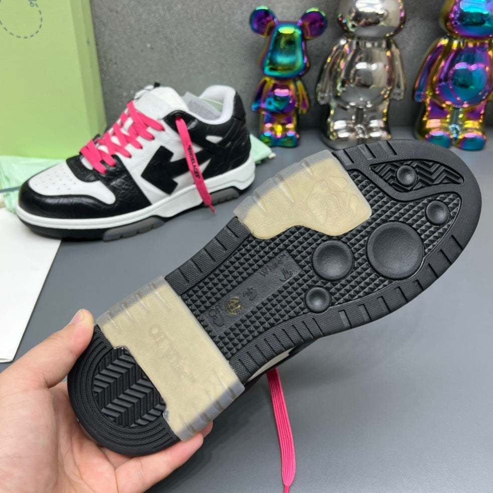 OFF-White Arrow Logo Leather Sneakers #41