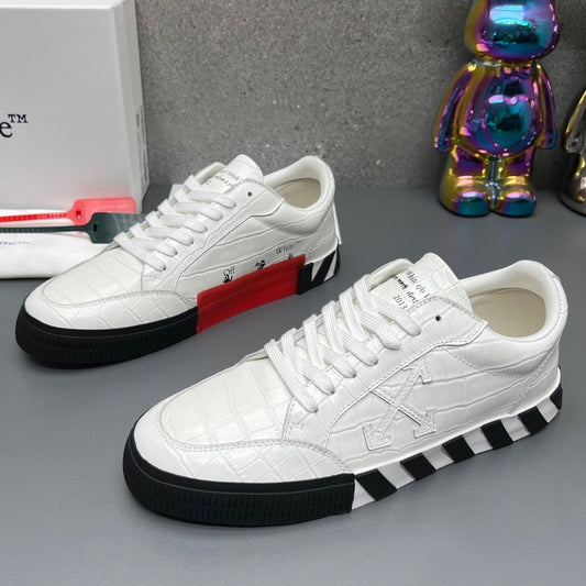 OFF-White Arrow leather sneakers#36