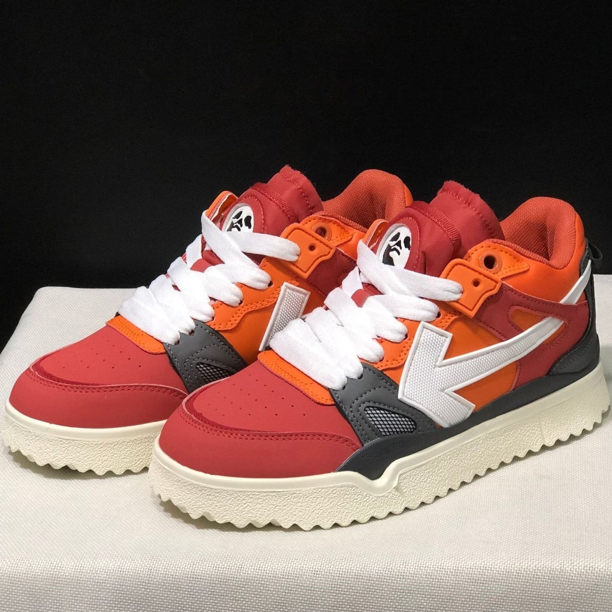 OFF-White Arrow Logo Leather Sneakers #39