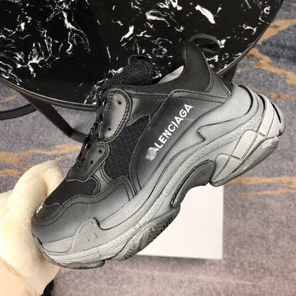 Limited Edition Couple's Style Shoe
