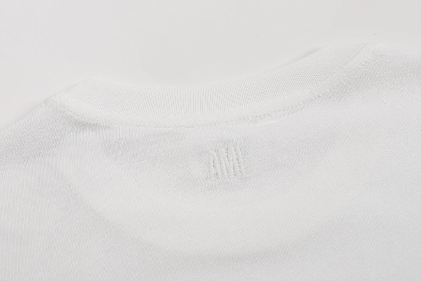 2026 AMI PARIS Unisex  T-shirt