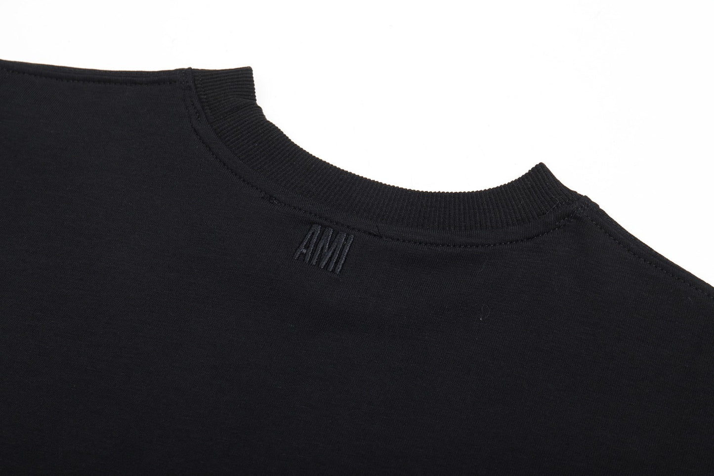 2026 AMI PARIS  Women's Short-Sleeve T-Shirt