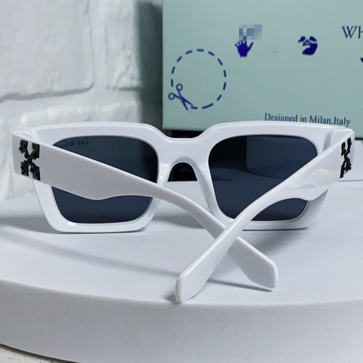 OFF-White  Arrow logo sunglasses#004